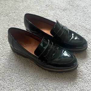 Vionic Cheryl Black Patent Leather Women's Loafer Size 10